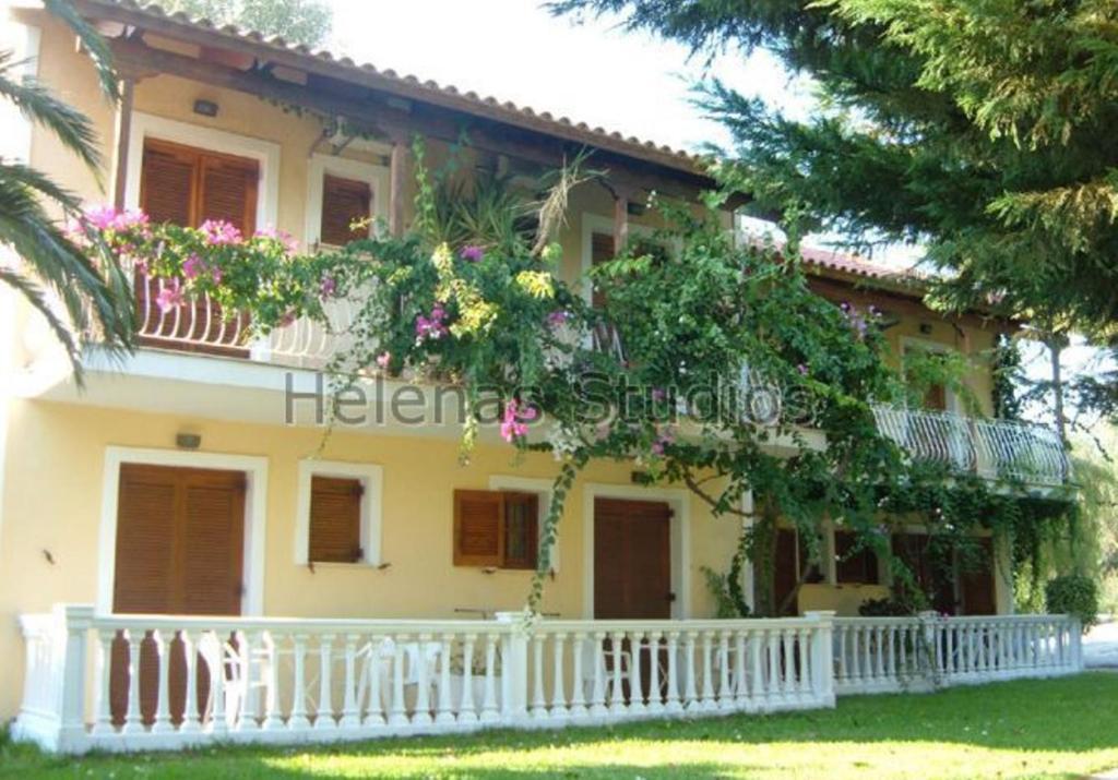 Livathos  Helena'S Studios المظهر الخارجي الصورة