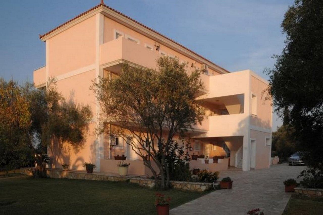 Livathos  Helena'S Studios المظهر الخارجي الصورة