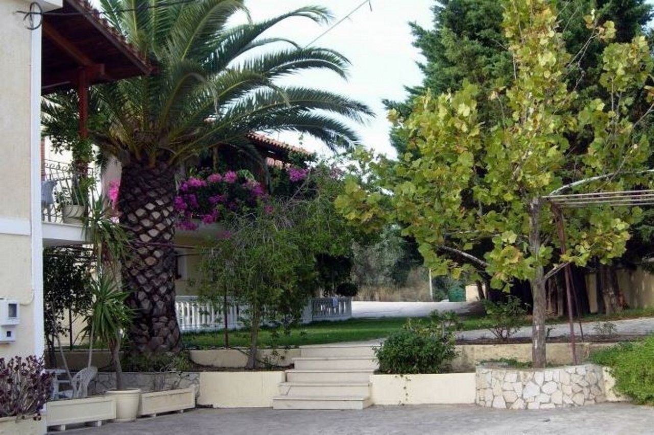 Livathos  Helena'S Studios المظهر الخارجي الصورة